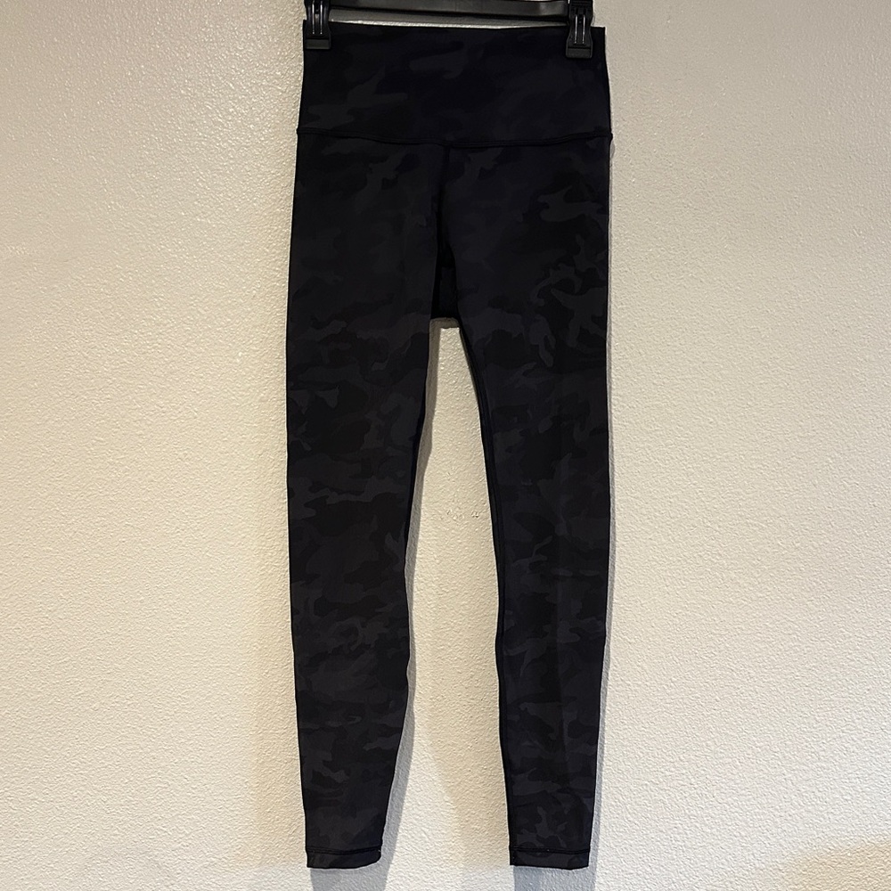 Lululemon Athletica Black Camo Leggings
